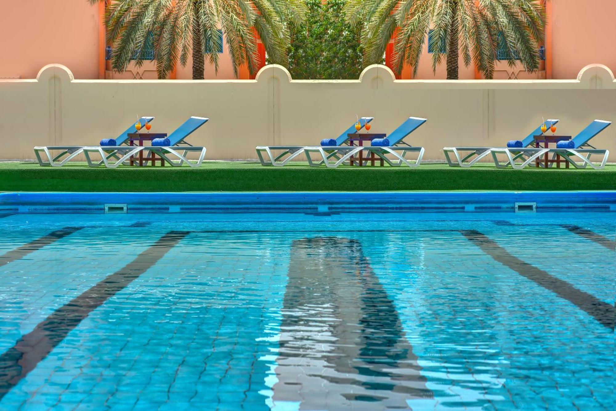 Al Bustan Flats Hotell Sharjah Eksteriør bilde